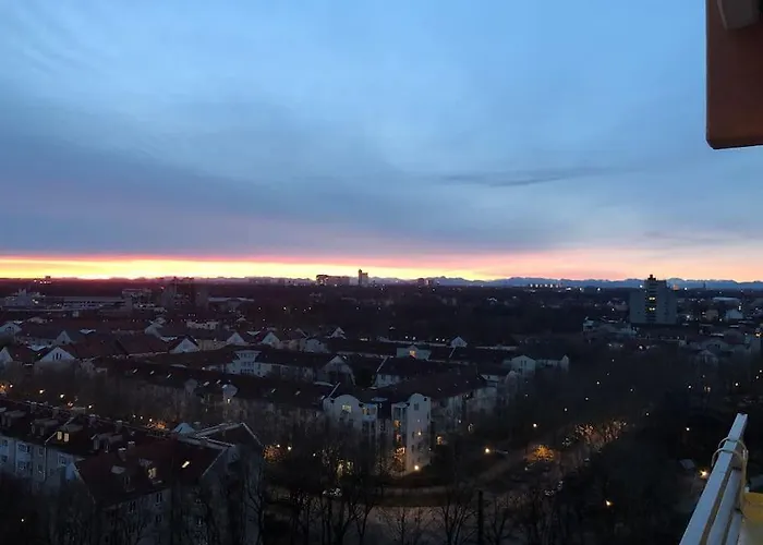 Schwabing-Studio Great Sunset View & Balcony