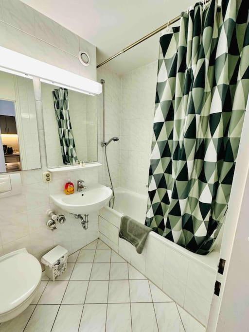 Schwabing-studio Great Sunset View & Balcony Apartment