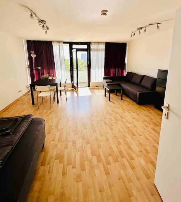 Schwabing-studio Great Sunset View & Balcony *